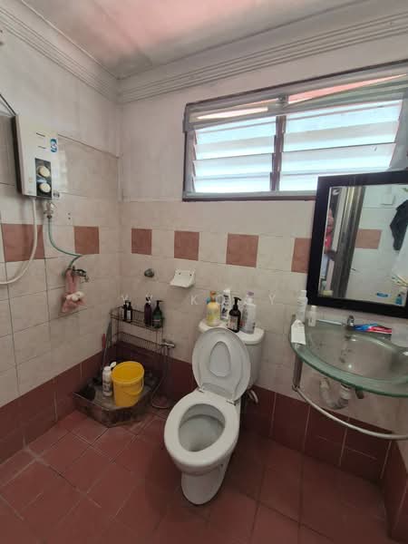 Rumah Berkembar untuk Dijual di Bandar Puteri Jaya (Sungai Petani) - YY Koay - Bathroom - PropertyGuru.com.my