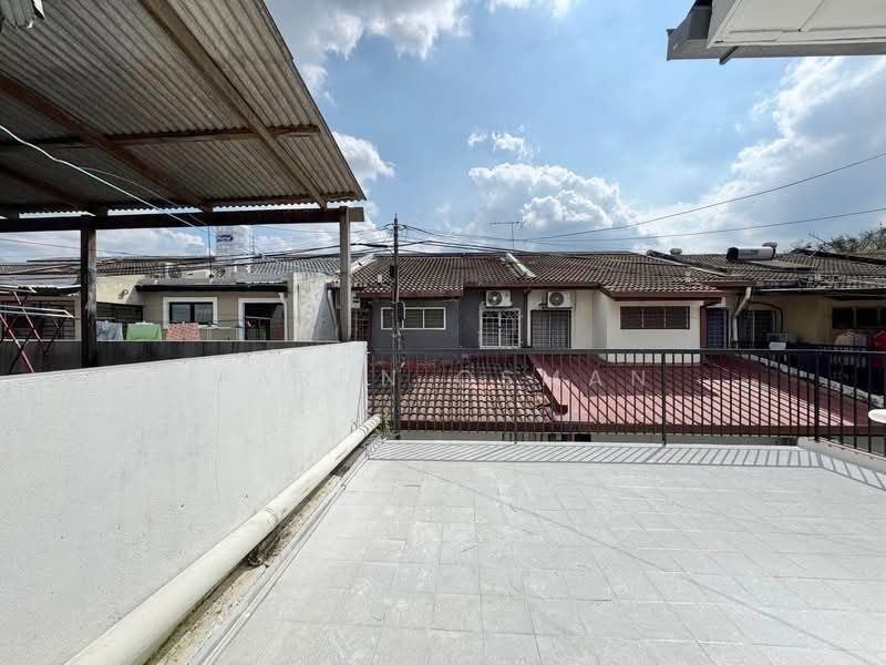 2-storey Terraced House for Sale in Taman Serdang Raya (Seri Kembangan) - Harun Osman - PropertyGuru.com.my