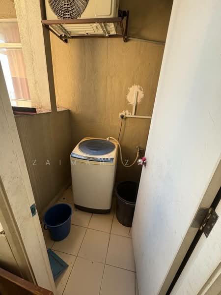 Kondominium untuk Disewa di Prima U1 - Zaimah Zamri - Balcony - PropertyGuru.com.my