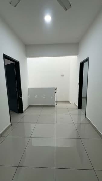 2-storey Terraced House for Sale in Telok Panglima Garang (Selangor) - Grace Lai - Corridor - PropertyGuru.com.my