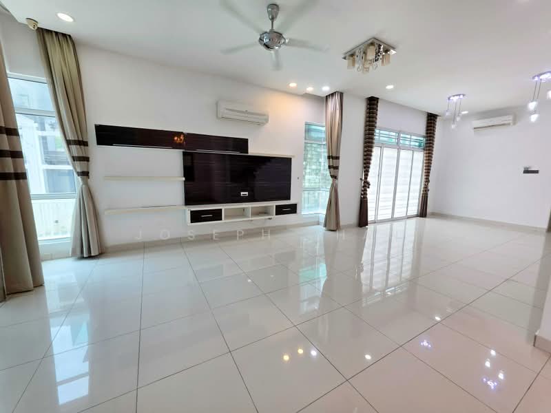 Bungalow for Sale in Seksyen U10 (Shah Alam) - Joseph Chan - Living Room - PropertyGuru.com.my