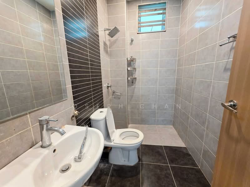 Bungalow for Sale in Seksyen U10 (Shah Alam) - Joseph Chan - Bathroom - PropertyGuru.com.my