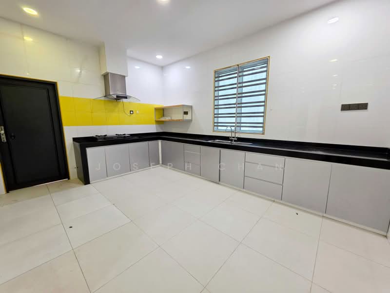 Bungalow for Sale in Seksyen U10 (Shah Alam) - Joseph Chan - Kitchen - PropertyGuru.com.my