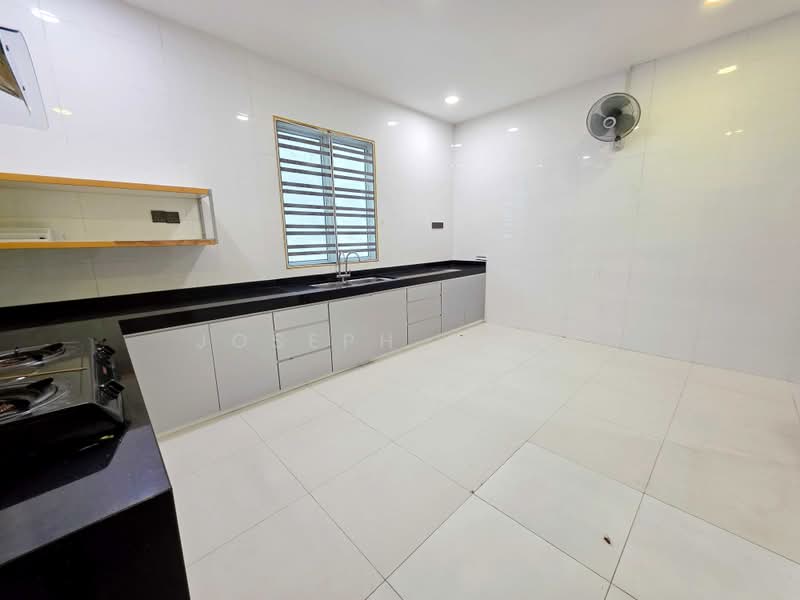 Bungalow for Sale in Seksyen U10 (Shah Alam) - Joseph Chan - Kitchen - PropertyGuru.com.my