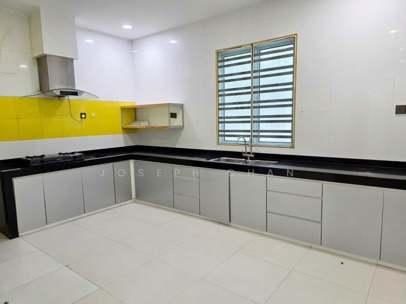 Bungalow for Sale in Seksyen U10 (Shah Alam) - Joseph Chan - Kitchen - PropertyGuru.com.my