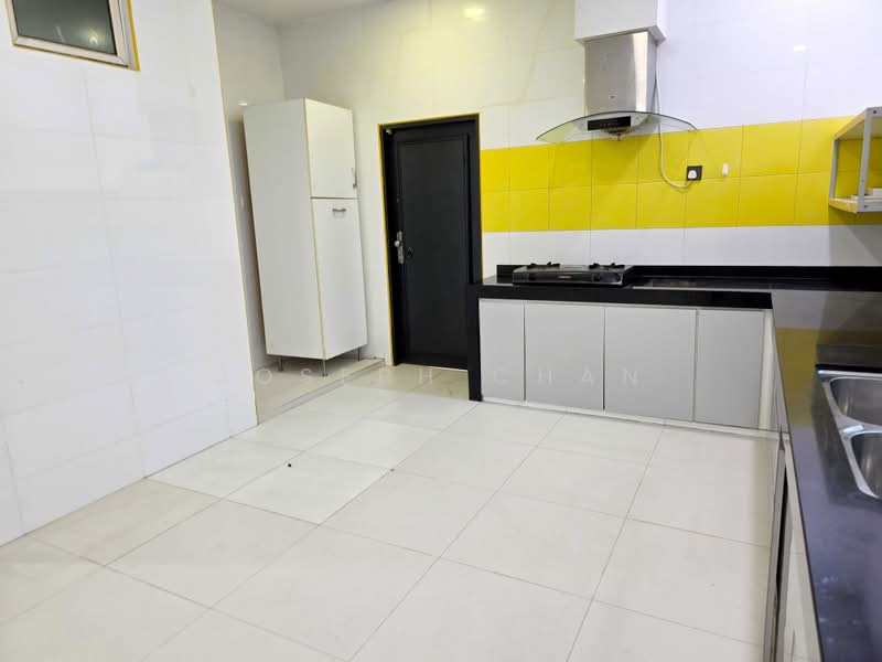Bungalow for Sale in Seksyen U10 (Shah Alam) - Joseph Chan - Kitchen - PropertyGuru.com.my