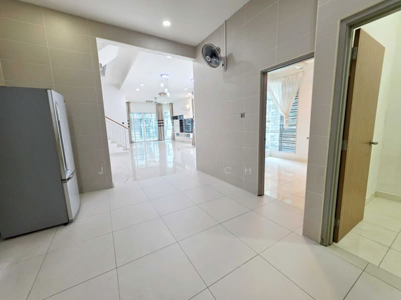 Bungalow for Sale in Seksyen U10 (Shah Alam) - Joseph Chan - Living Room - PropertyGuru.com.my