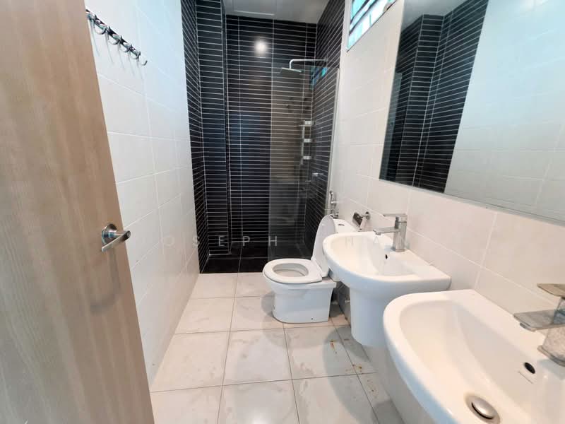 Bungalow for Sale in Seksyen U10 (Shah Alam) - Joseph Chan - Bathroom - PropertyGuru.com.my