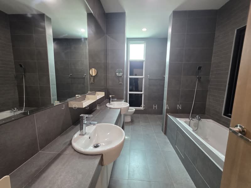 Semi-Detached House for Sale in Seksyen U10 (Shah Alam) - Joseph Chan - Bathroom - PropertyGuru.com.my
