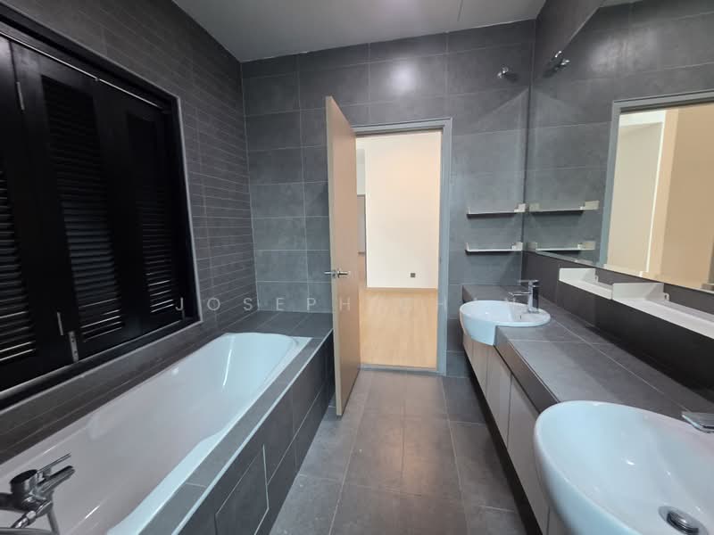 Semi-Detached House for Sale in Seksyen U10 (Shah Alam) - Joseph Chan - Bathroom - PropertyGuru.com.my
