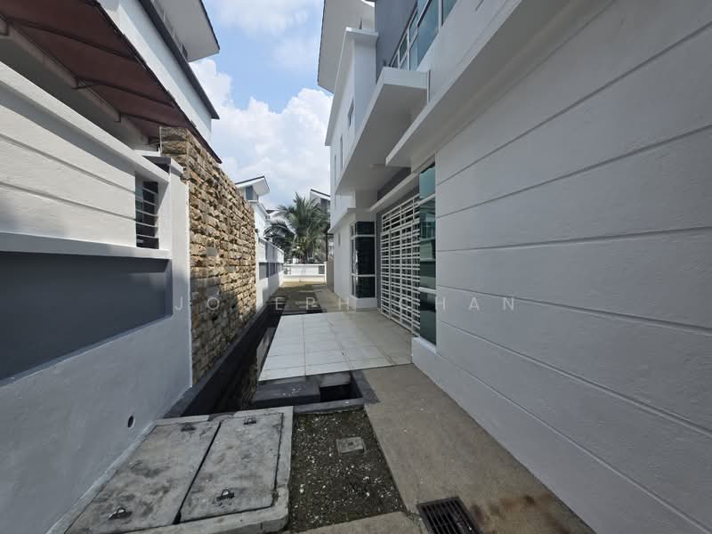 Semi-Detached House for Sale in Seksyen U10 (Shah Alam) - Joseph Chan - Exterior - PropertyGuru.com.my