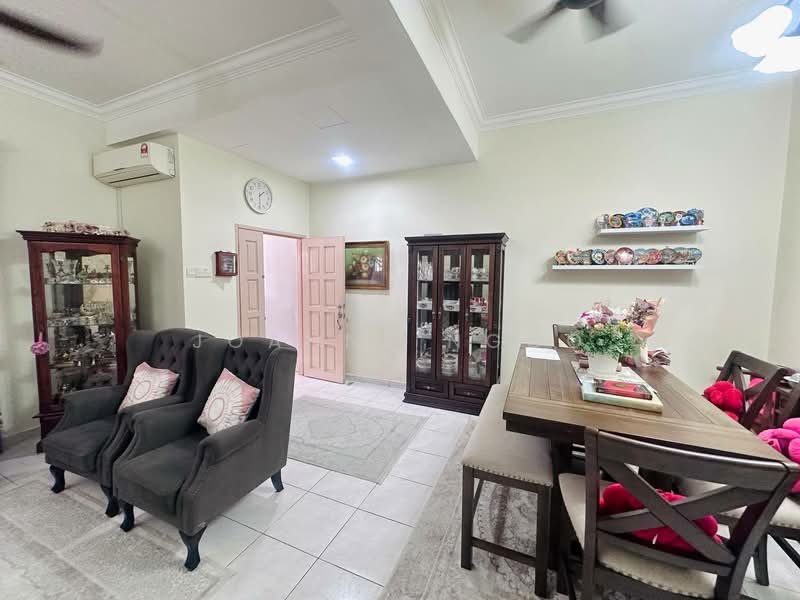 2-storey Terraced House for Sale in Johor Bahru (Johor) - Joanne Ngoo - Living Room - PropertyGuru.com.my
