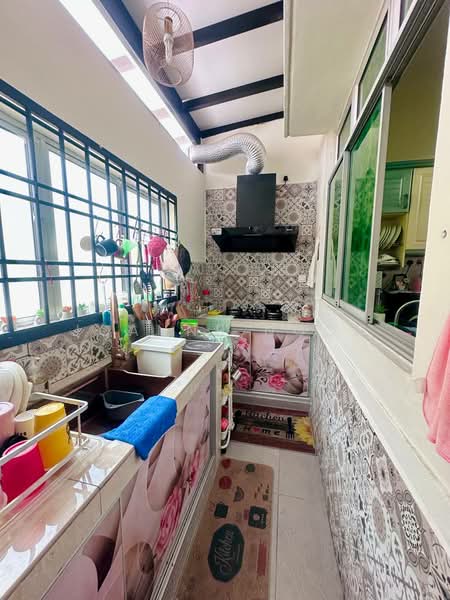 2-storey Terraced House for Sale in Johor Bahru (Johor) - Joanne Ngoo - Kitchen - PropertyGuru.com.my