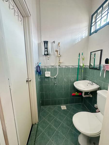 2-storey Terraced House for Sale in Johor Bahru (Johor) - Joanne Ngoo - Bathroom - PropertyGuru.com.my