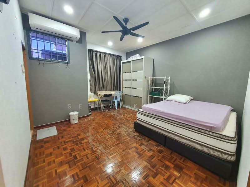 Rumah Teres 2 Tingkat untuk Dijual di Taman Setia Indah (Tebrau) - Seven Kong - Bedroom - PropertyGuru.com.my