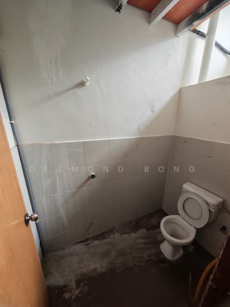 Shop for Rent in Taman Scientex Pasir Gudang (Pasir Gudang) - Desmond Bong - Bathroom - PropertyGuru.com.my