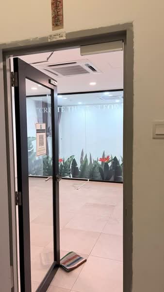 Factory for Rent in Puchong (Selangor) - Kelvin Ooi - Entrance - PropertyGuru.com.my