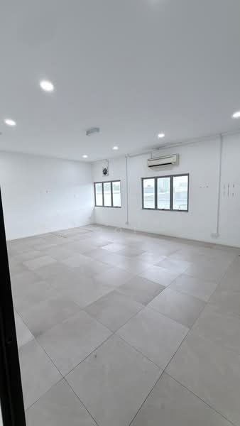 Factory for Rent in Puchong (Selangor) - Kelvin Ooi - Interior - PropertyGuru.com.my