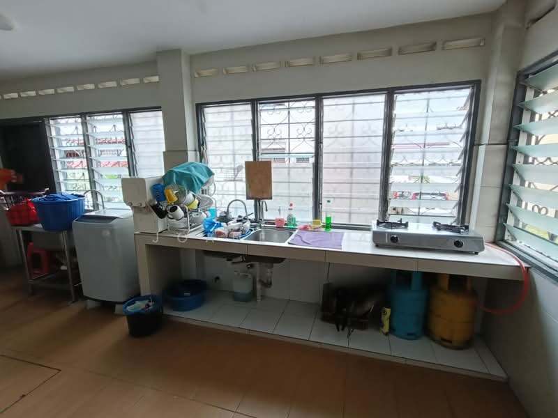 2-storey Terraced House for Sale in Jalan Klang Lama (Old Klang Road) (Kuala Lumpur) - Joane Chai - Kitchen - PropertyGuru.com.my
