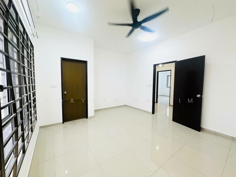 Rumah Teres 2 Tingkat untuk Dijual di Kota Warisan (Sepang) - Ruqayyah Hashim - Interior - PropertyGuru.com.my