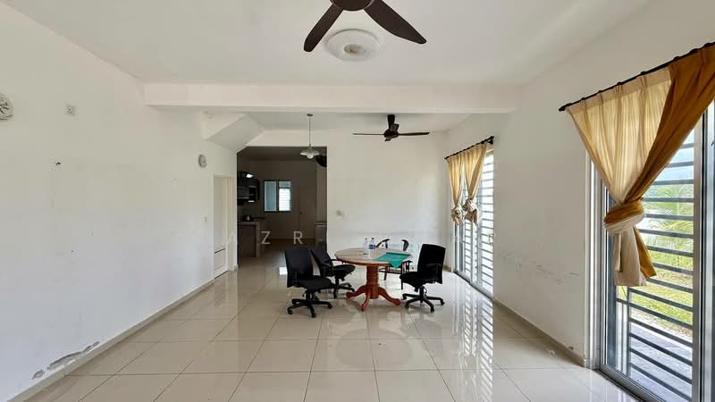 2-storey Terraced House for Sale in Seremban (Negeri Sembilan) - Fazri Omar - Living Room - PropertyGuru.com.my