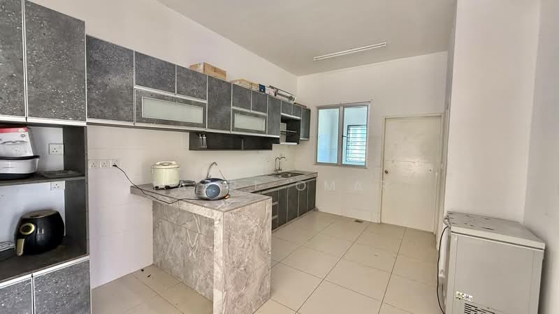 2-storey Terraced House for Sale in Seremban (Negeri Sembilan) - Fazri Omar - Kitchen - PropertyGuru.com.my