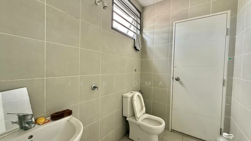 2-storey Terraced House for Sale in Seremban (Negeri Sembilan) - Fazri Omar - Bathroom - PropertyGuru.com.my