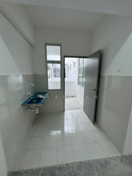 Pangsapuri untuk Disewa di Pangsapuri Pulai Mutiara 3 - Dylan Tan - Interior - PropertyGuru.com.my