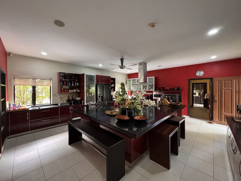 Bungalow for Sale in Country Heights (Kajang) - Lewis Tam - PropertyGuru.com.my