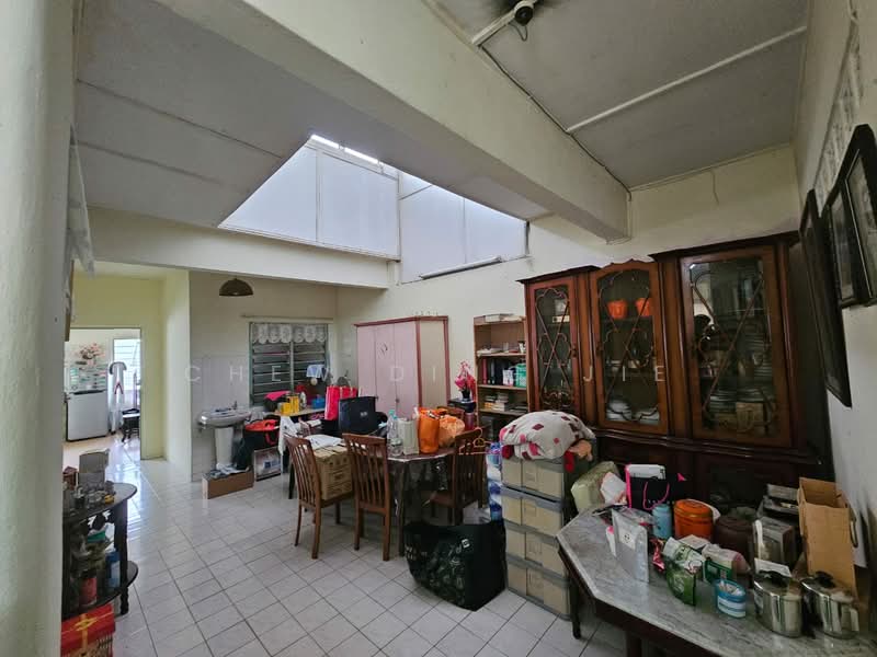 Terraced House for Sale in Kepong (Kuala Lumpur) - Chew Ding Jie - Living Room - PropertyGuru.com.my