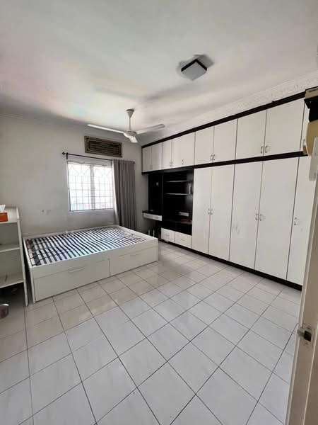 Condominium for Sale at Villa Lagenda - Marcus Lee - Bedroom - PropertyGuru.com.my