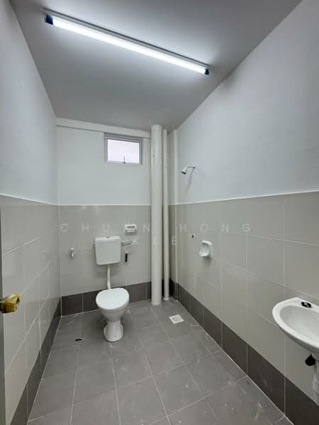 Pangsapuri untuk Disewa di Pangsapuri Pulai Mutiara 3 - Chuan Hong Kee - Bathroom - PropertyGuru.com.my