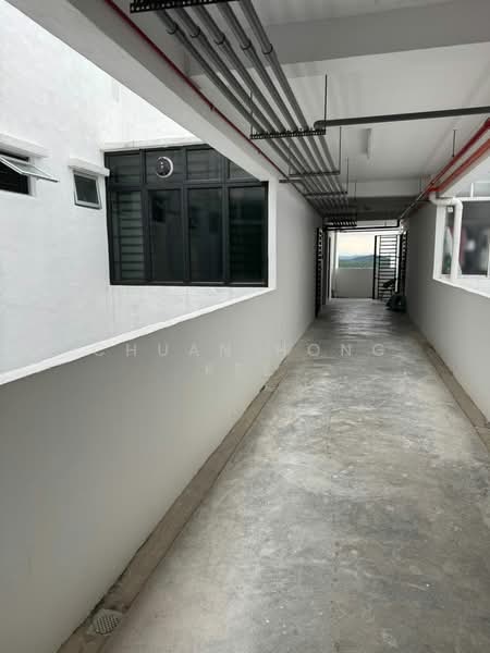 Pangsapuri untuk Disewa di Pangsapuri Pulai Mutiara 3 - Chuan Hong Kee - Corridor - PropertyGuru.com.my