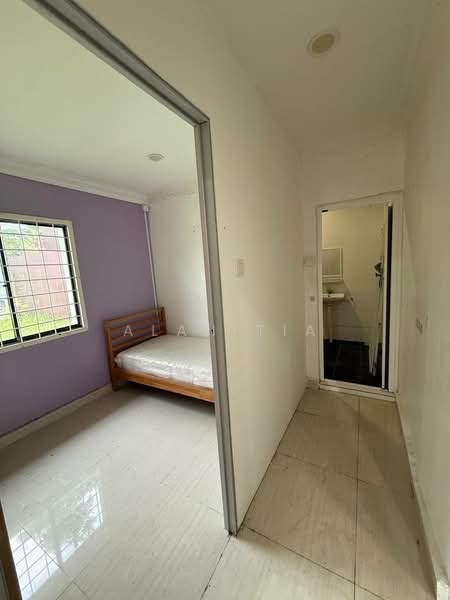 Terraced House for Sale in Taman Molek (Johor Bahru) - Alan Tia - Bedroom - PropertyGuru.com.my