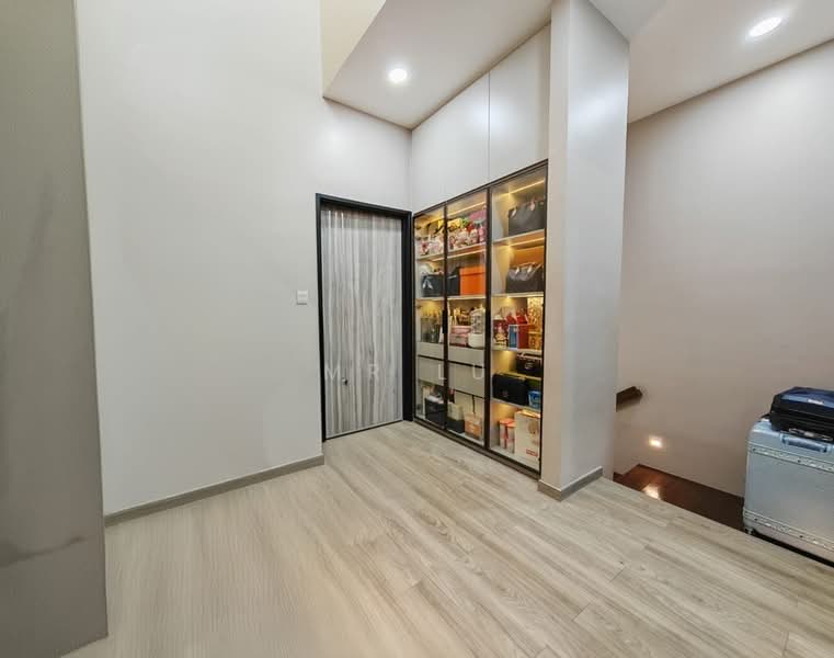2-storey Terraced House for Sale in Bandar Seri Alam (Masai) - Mr Lu - Interior - PropertyGuru.com.my