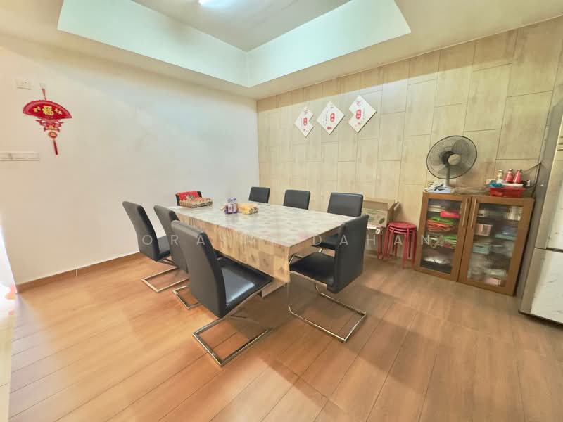 2-storey Terraced House for Sale in Semenyih (Selangor) - Noraini Dahan - Dining Room - PropertyGuru.com.my