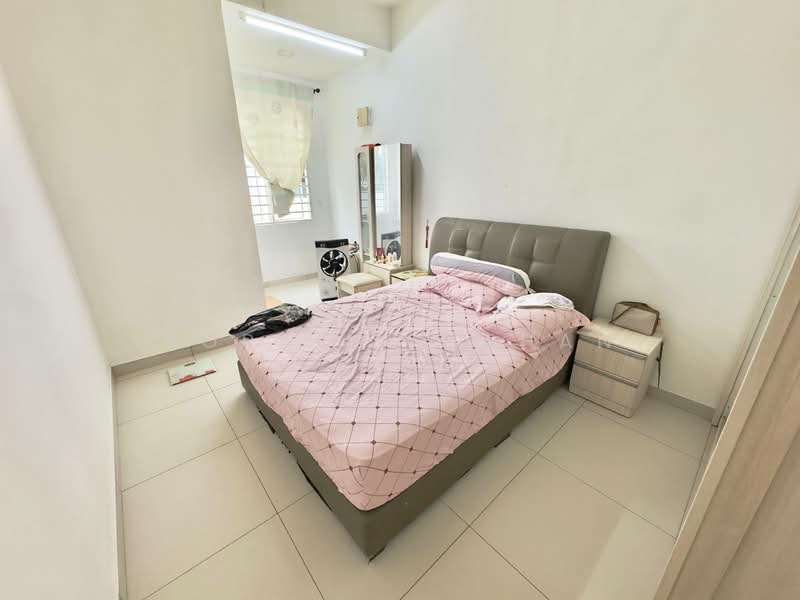 2-storey Terraced House for Sale in Semenyih (Selangor) - Noraini Dahan - Bedroom - PropertyGuru.com.my