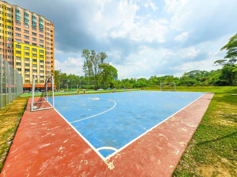 Pangsapuri untuk Dijual di Taman Desaminium, Bandar Putra Permai - Zul Syafiq - Exterior - PropertyGuru.com.my