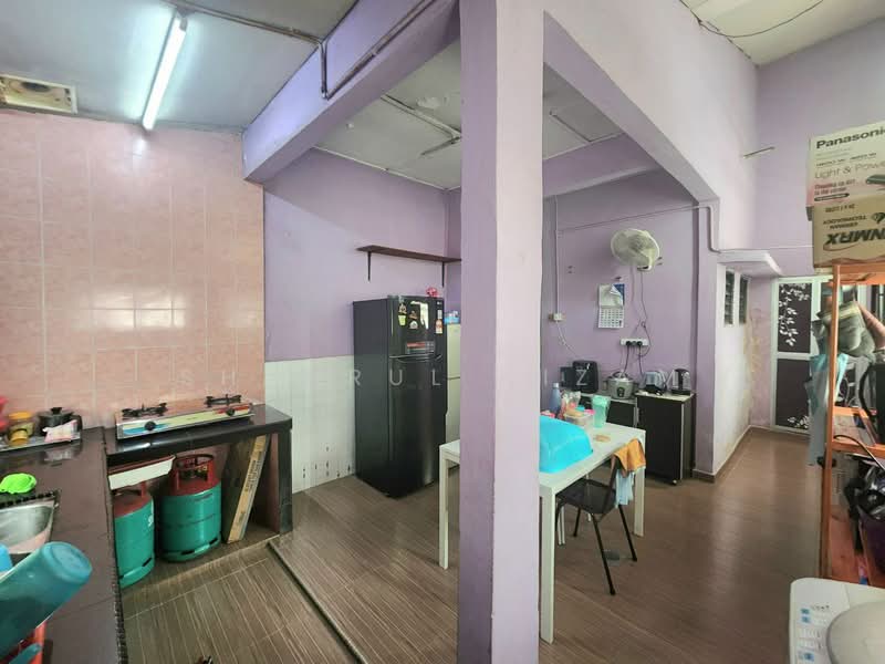 Rumah Teres untuk Dijual di Bukit Kemuning (Shah Alam) - Shahrul Nizam - Kitchen - PropertyGuru.com.my