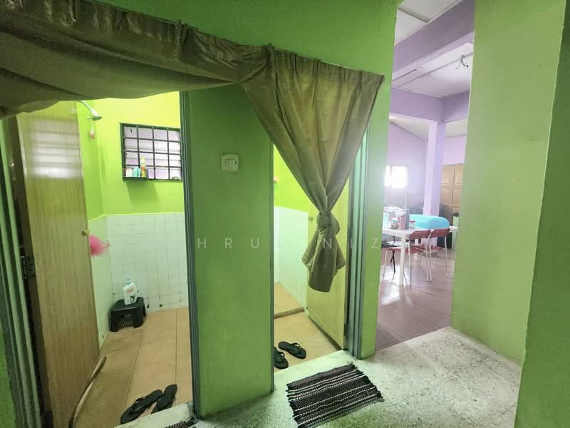 Rumah Teres untuk Dijual di Bukit Kemuning (Shah Alam) - Shahrul Nizam - Bathroom - PropertyGuru.com.my