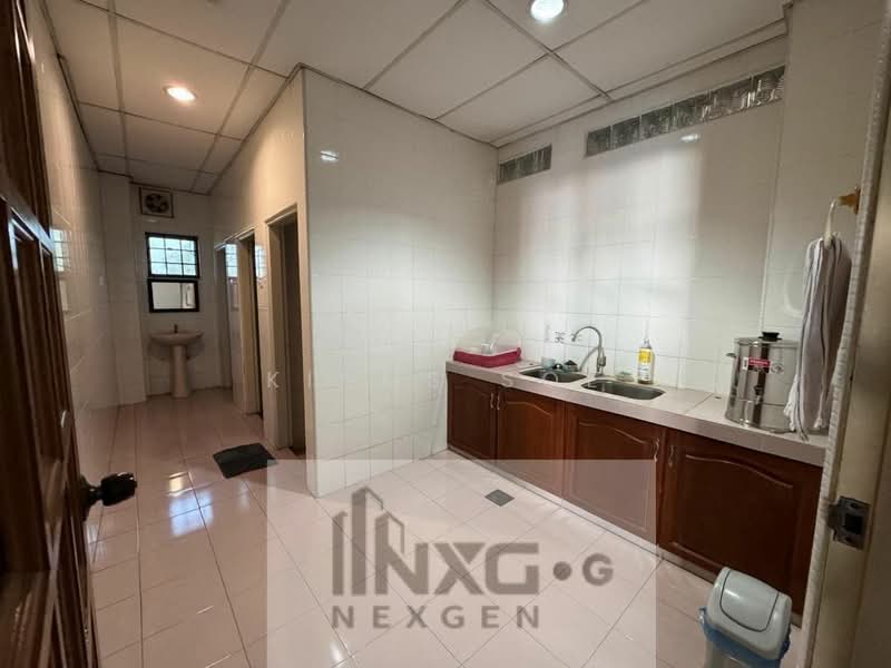 Detached Factory for Rent in Jeram (Selangor) - Kings Soe - Kitchen - PropertyGuru.com.my