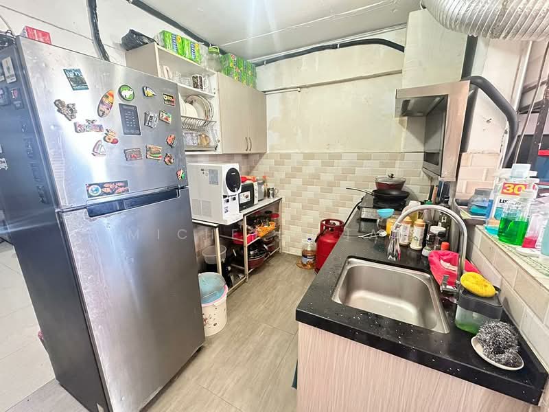 Rumah Flat untuk Dijual di Flat Sri Kota - Michelle Tan - Kitchen - PropertyGuru.com.my