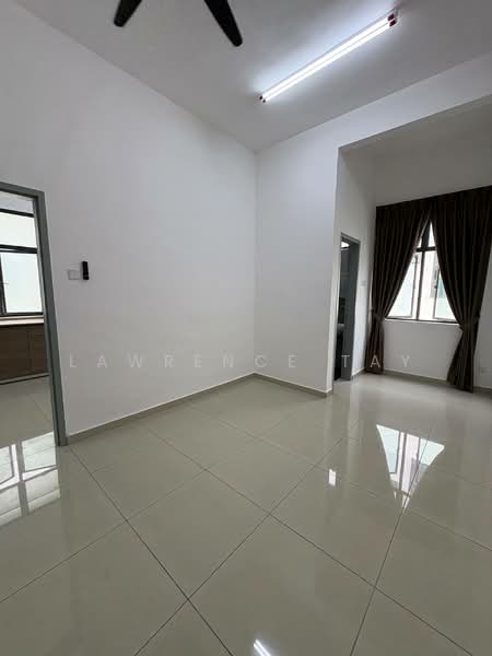 Terraced House for Rent in Bandar Layangkasa (Pasir Gudang) - Lawrence Tay - Bedroom 2 - PropertyGuru.com.my