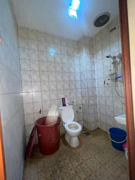 Rumah Teres untuk Dijual di Kajang (Selangor) - Uswani Mazuwan - Bathroom - PropertyGuru.com.my