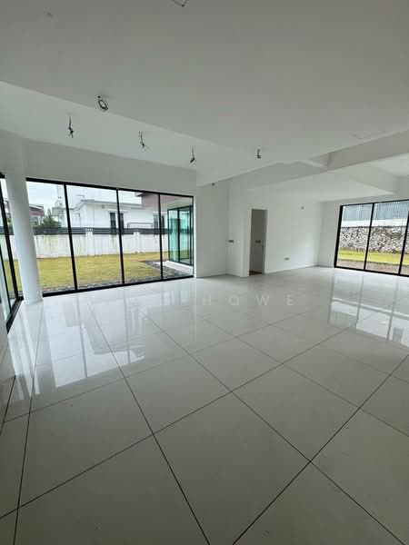 Bungalow for Sale in Bandar Dato Onn (Tebrau) - Wee Howe - Living Room - PropertyGuru.com.my