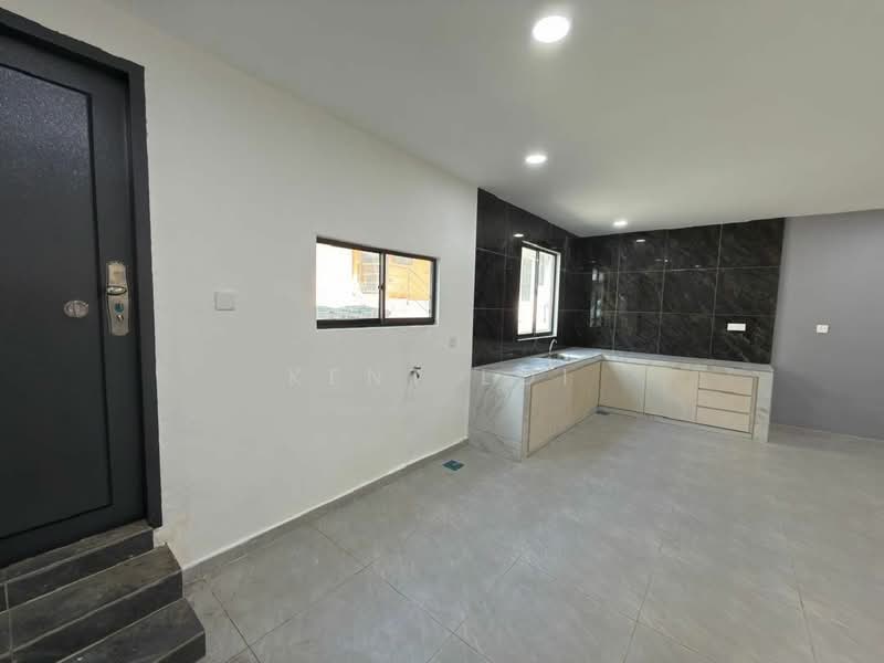 2-storey Terraced House for Sale in Taman Molek (Johor Bahru) - Kent Loi - PropertyGuru.com.my