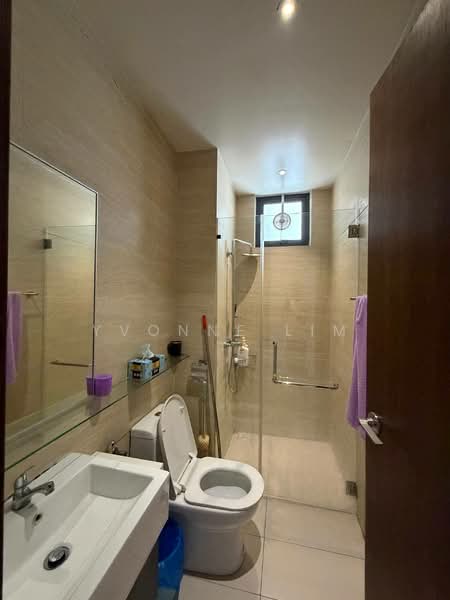 Servis Apartment untuk Dijual di Crescent Bay Suites (Teluk Bayu) - Yvonne Lim - Bathroom - PropertyGuru.com.my