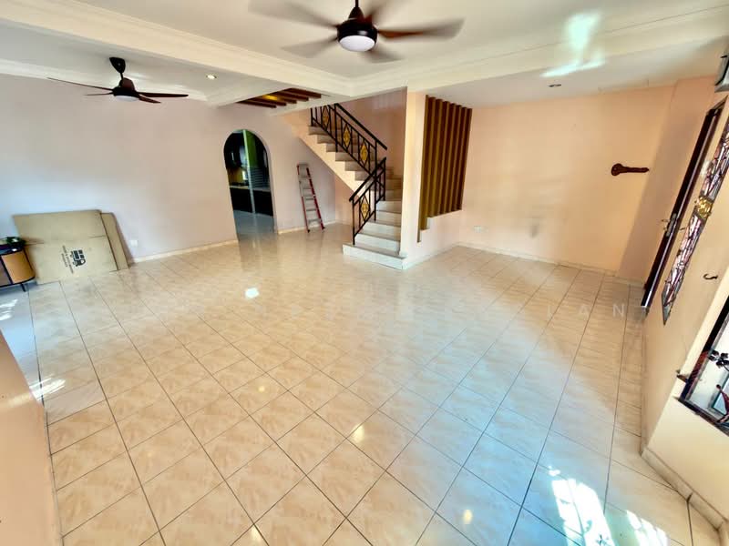 2-storey Terraced House for Sale in Bandar Mahkota Cheras (Cheras) - Mohd Nazri Roslan - Living Room - PropertyGuru.com.my