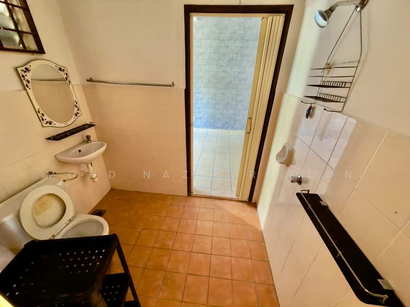 2-storey Terraced House for Sale in Bandar Mahkota Cheras (Cheras) - Mohd Nazri Roslan - Bathroom - PropertyGuru.com.my