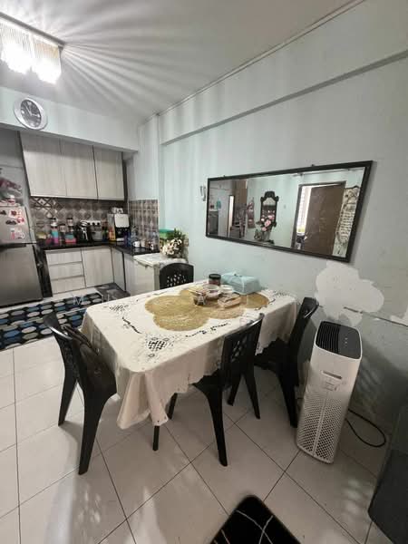 Rumah Flat untuk Dijual di Mutiara Anggun - Muaz Azizan - Kitchen - PropertyGuru.com.my